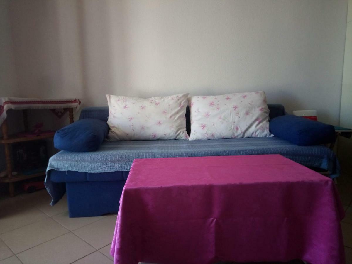 Apartmani Maris โตรกีร์ ภายนอก รูปภาพ